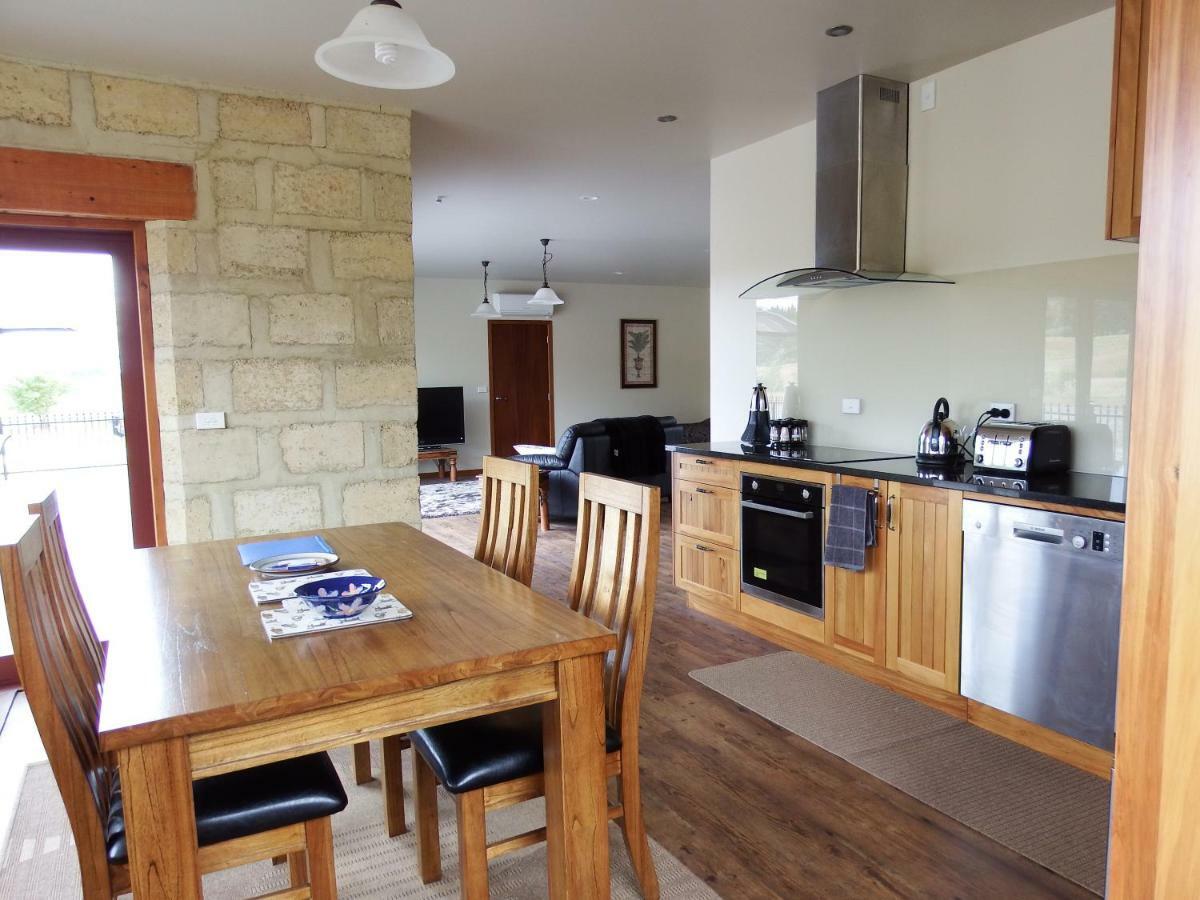 Mahana Farm Cottage Luaran gambar