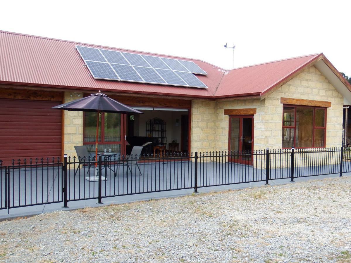 Mahana Farm Cottage Luaran gambar